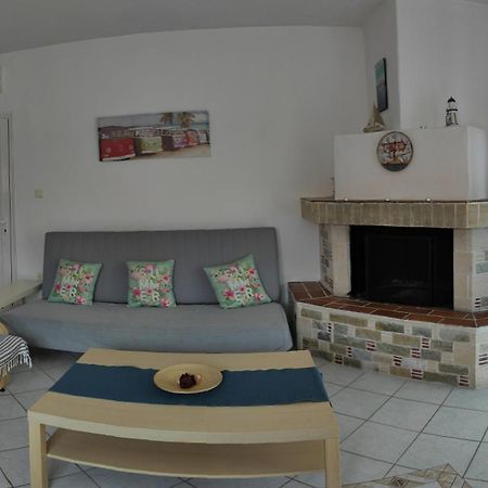 Roses Rt Apartments Skioni I 네아 스키오니 외부 사진