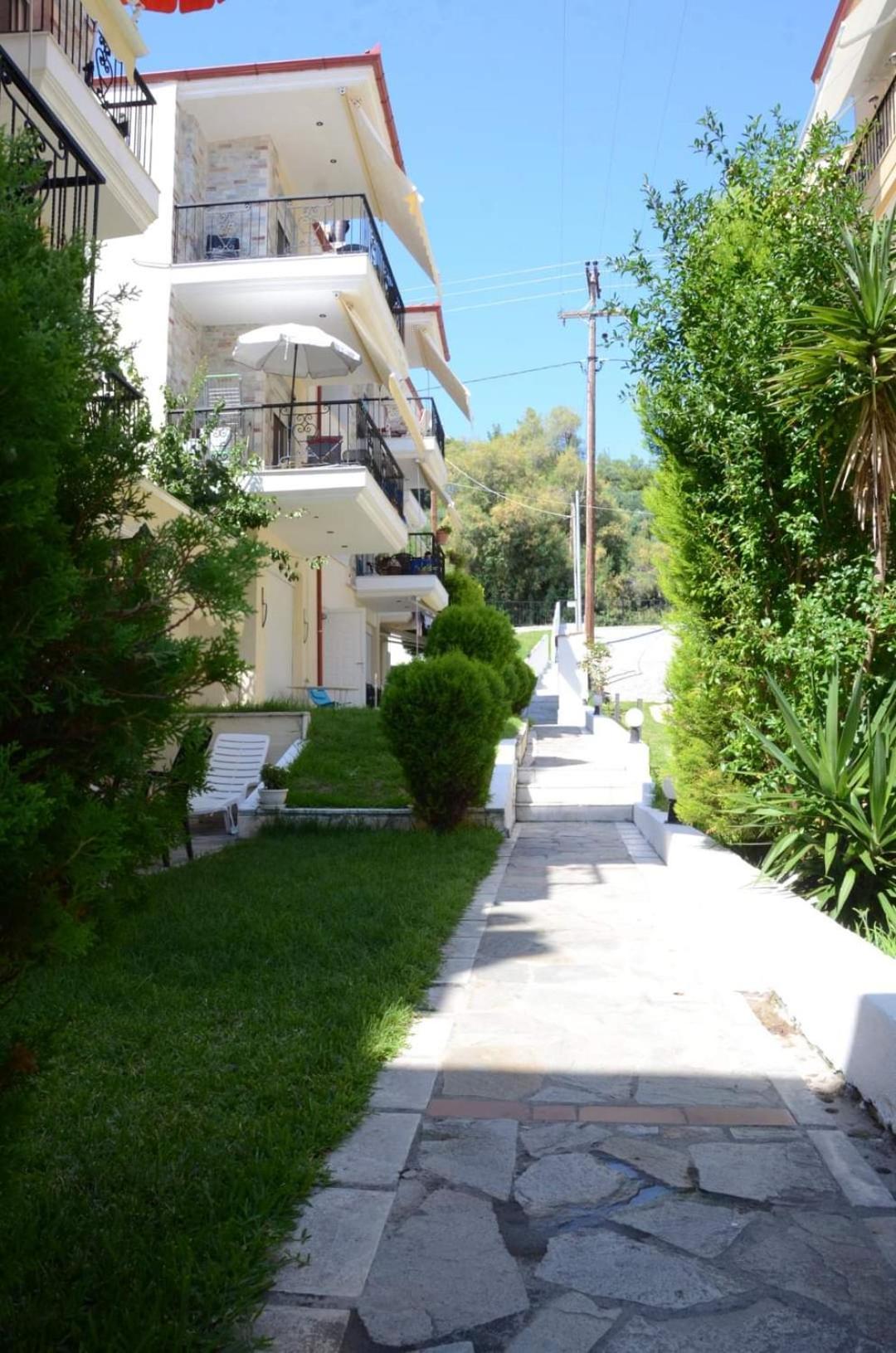 Roses Rt Apartments Skioni I 네아 스키오니 외부 사진