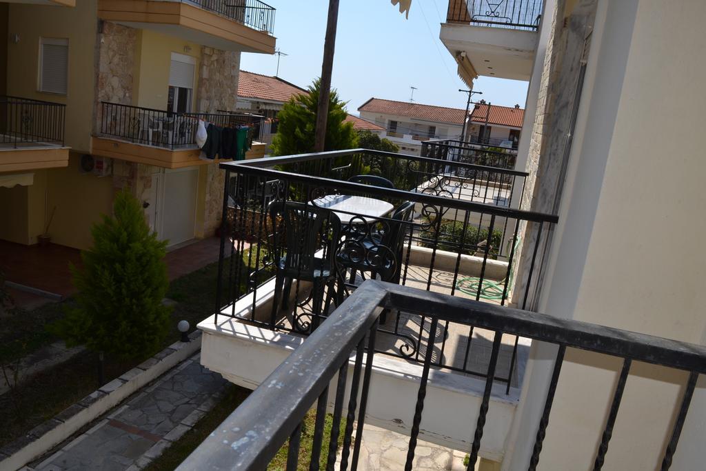 Roses Rt Apartments Skioni I 네아 스키오니 외부 사진